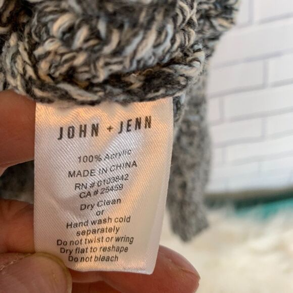 John + Jenn Heather Cable Knit Sweater Sz M - Picture 4 of 5